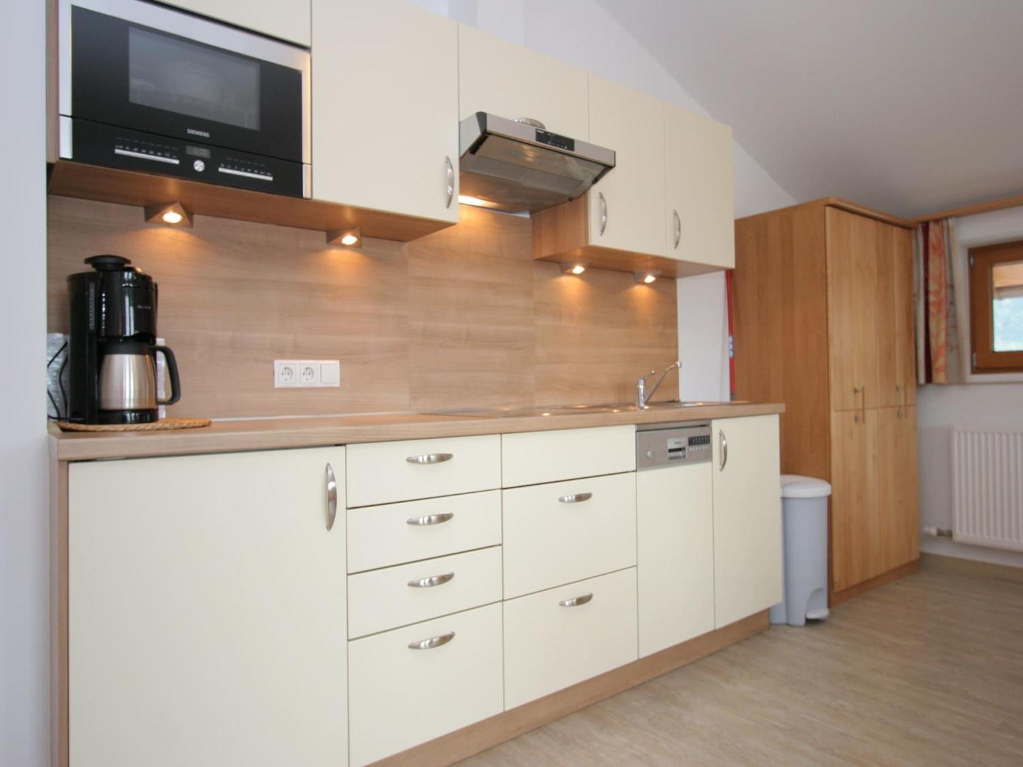 Spacious Apartment In Uderns Near Ski Area Exterior photo