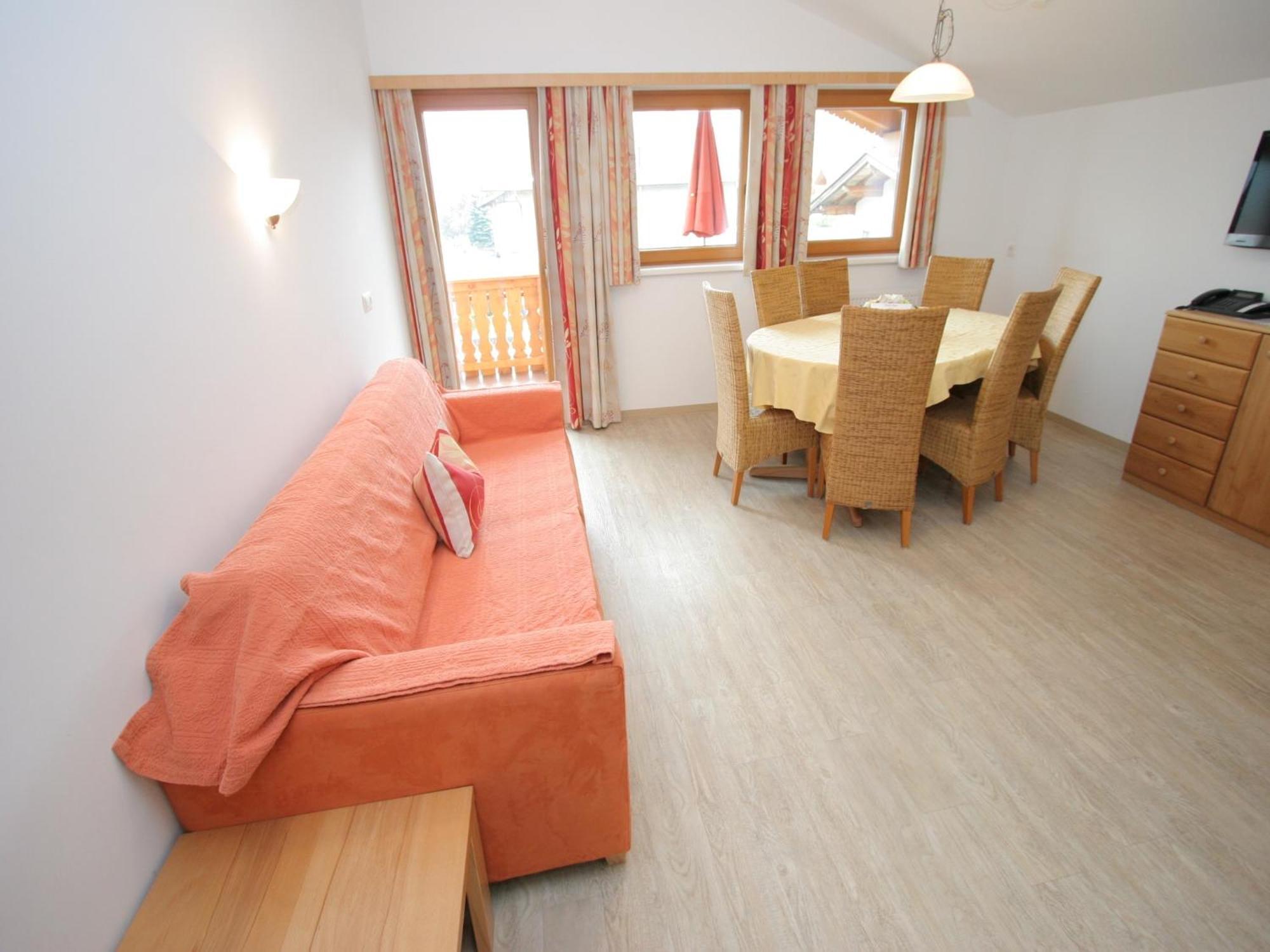 Spacious Apartment In Uderns Near Ski Area Exterior photo