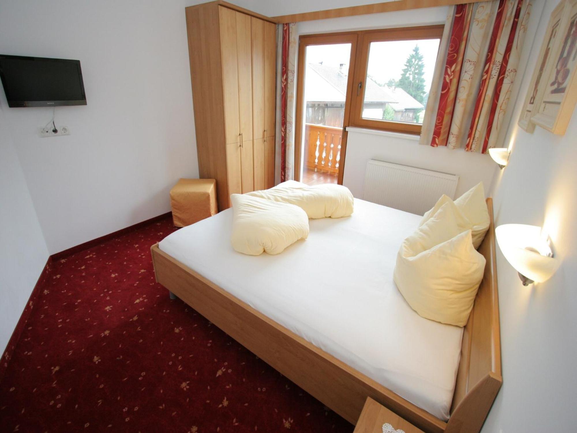 Spacious Apartment In Uderns Near Ski Area Exterior photo