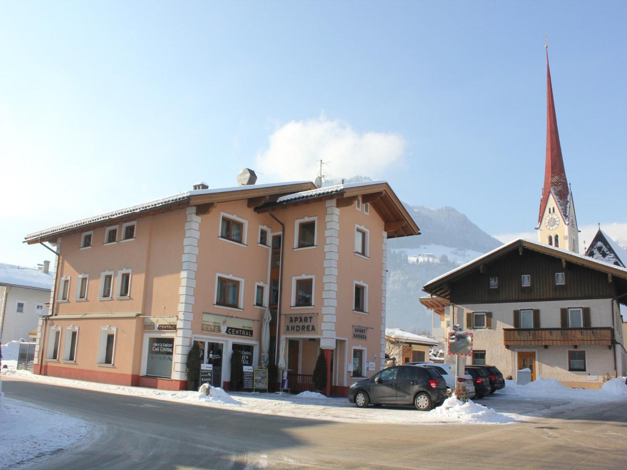 Spacious Apartment In Uderns Near Ski Area Exterior photo