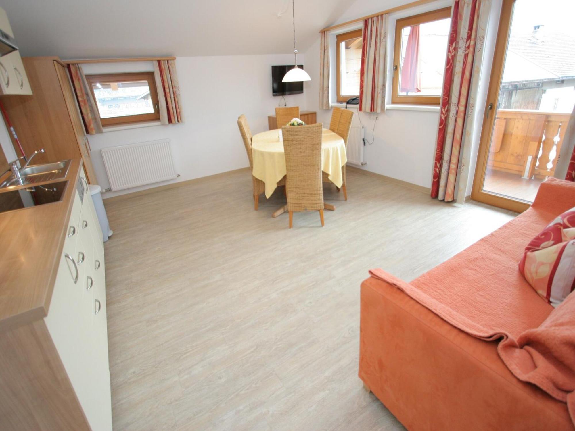 Spacious Apartment In Uderns Near Ski Area Exterior photo