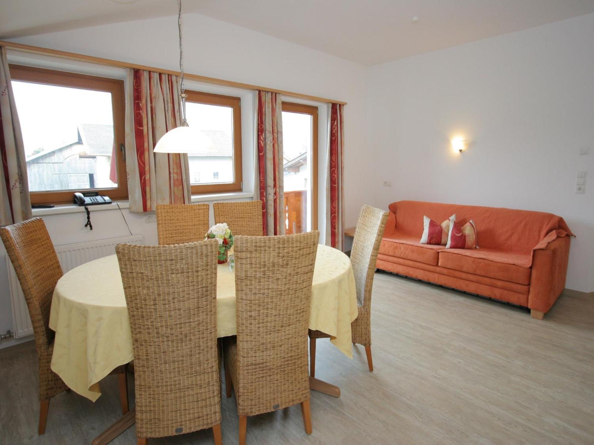 Spacious Apartment In Uderns Near Ski Area Exterior photo